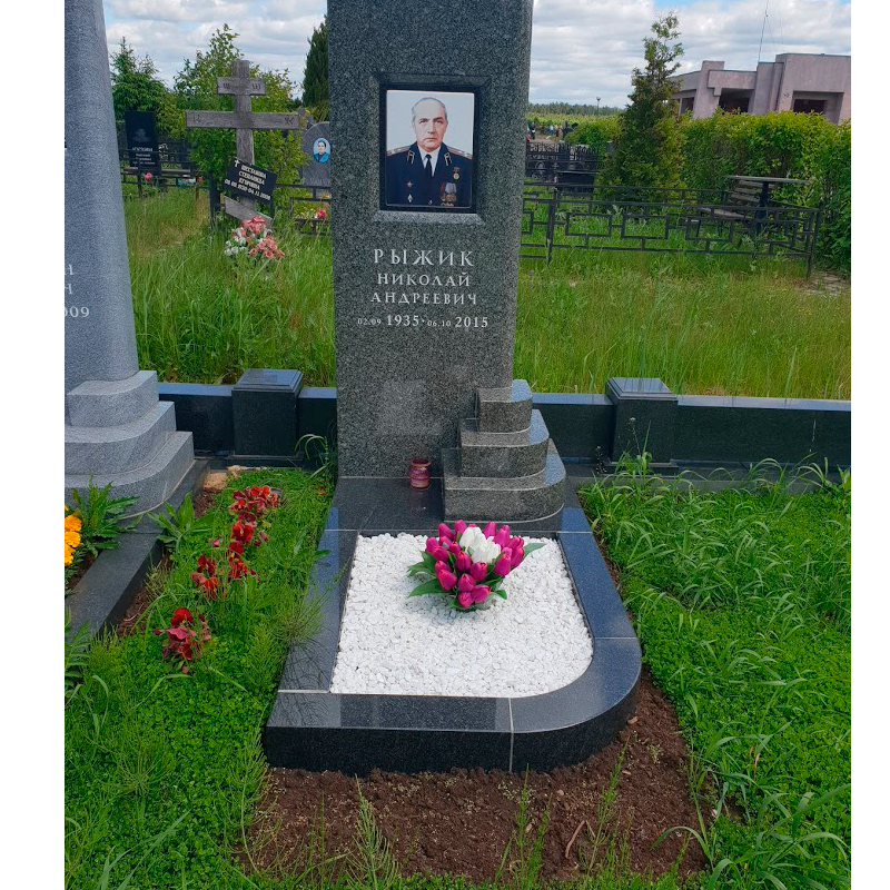 Цветник из гранита 81006