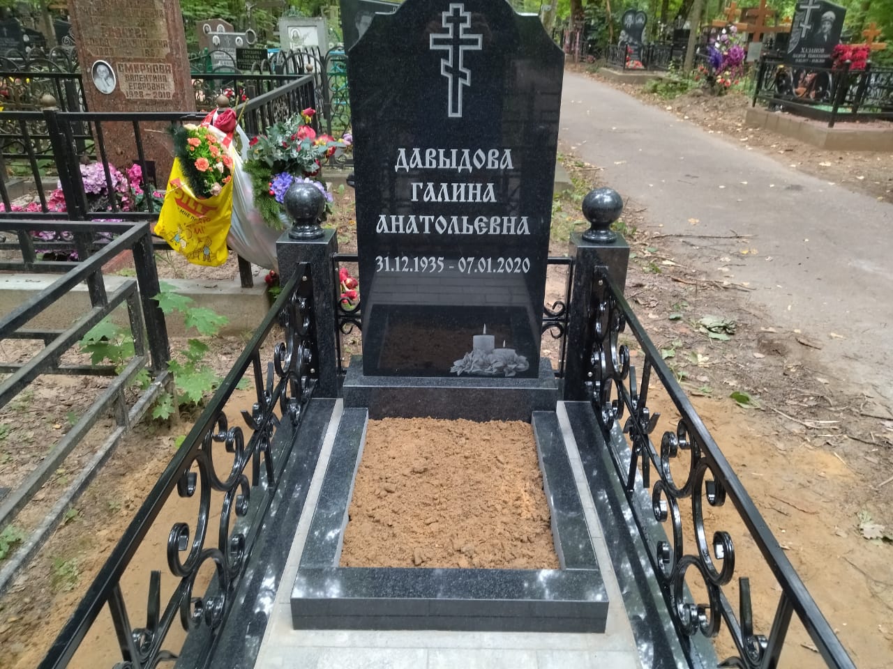 свечи рисунок на памятник