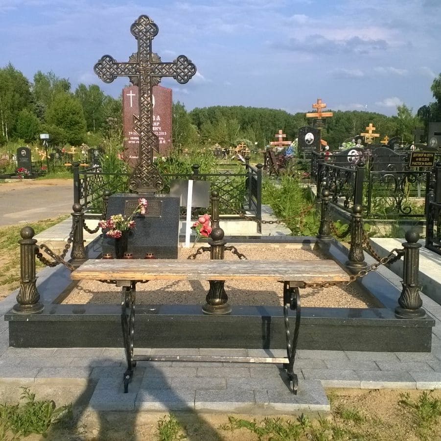 Крест чугунный 83015