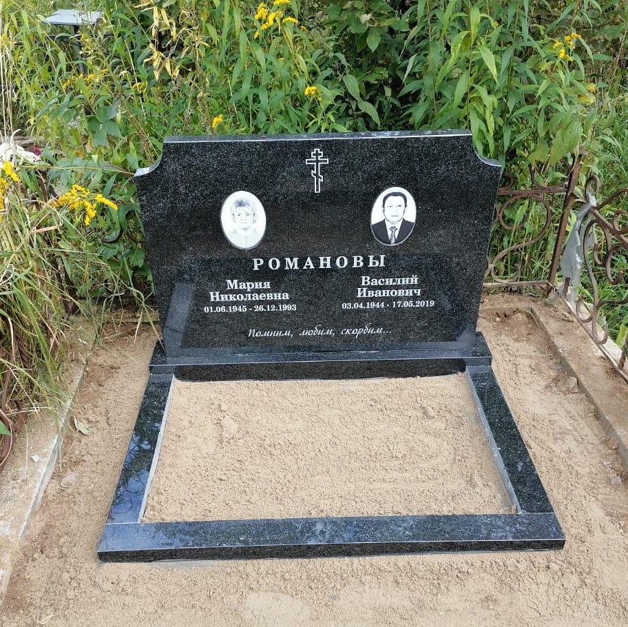 горизонтальное надгробие из гранита 15102