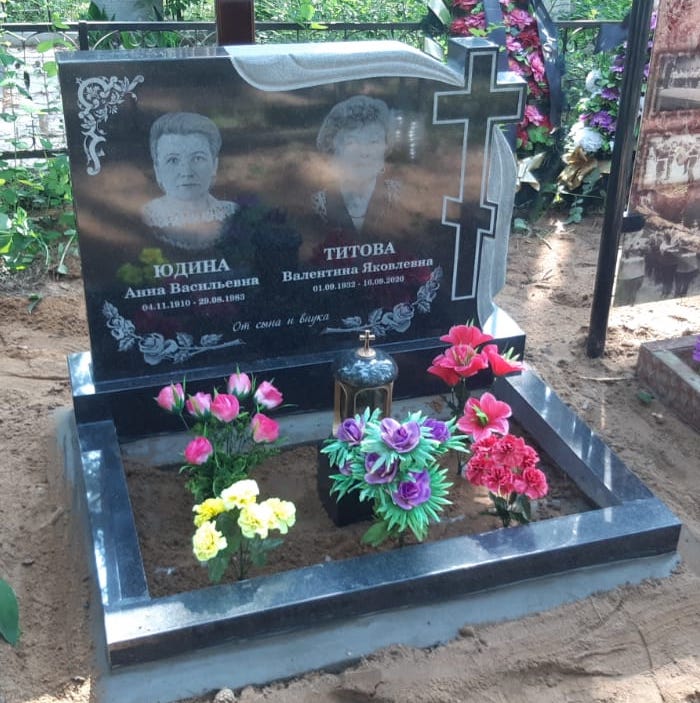 памятник православный с крестом и драпировкой 15400