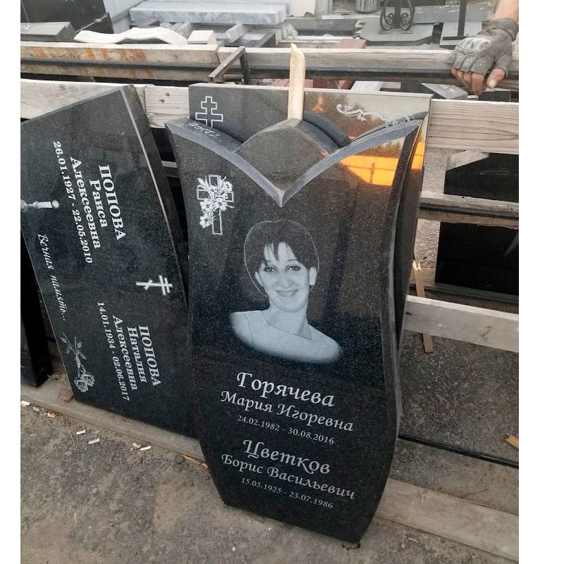 памятник в виде цветка 11203
