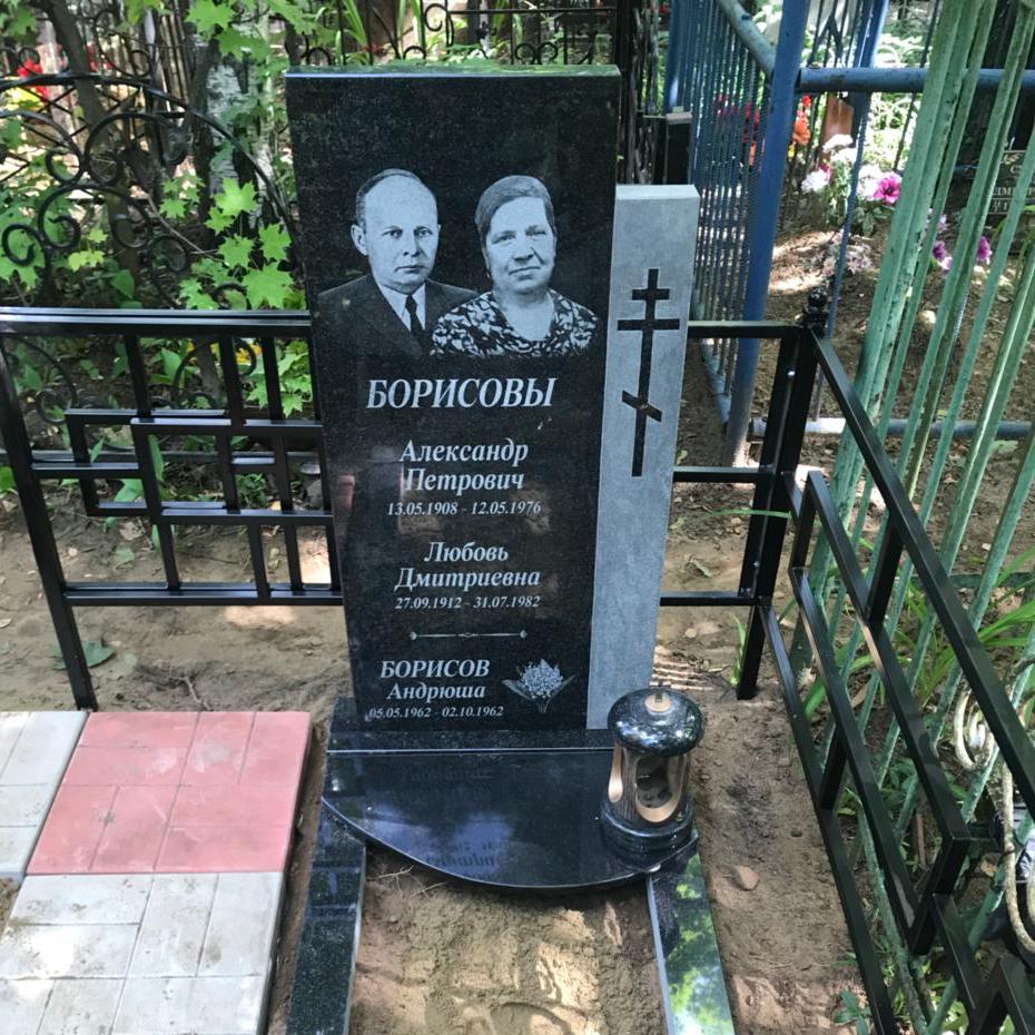 памятник прямоугольный с крестом