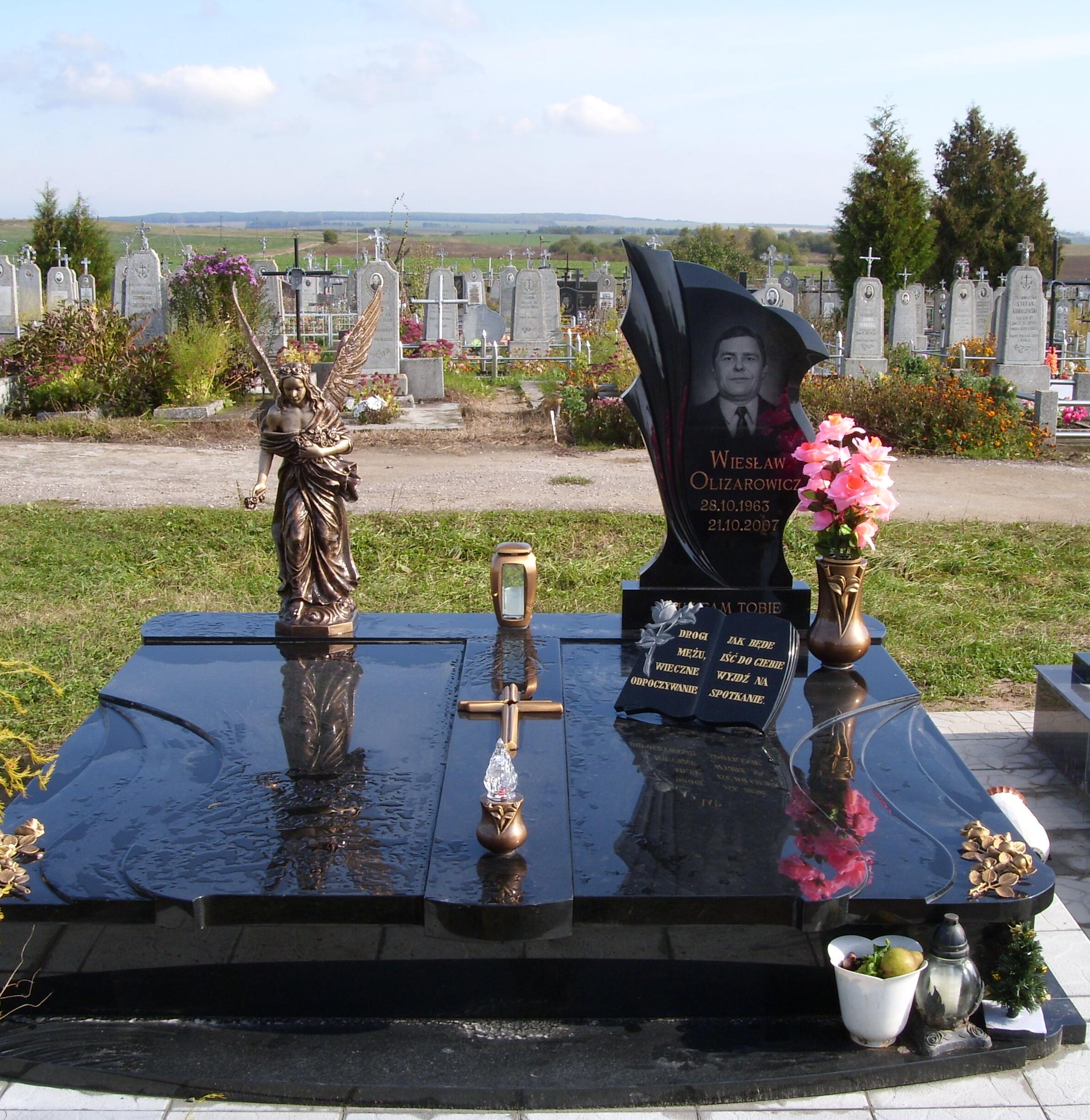 Ангел из бронзы на памятник