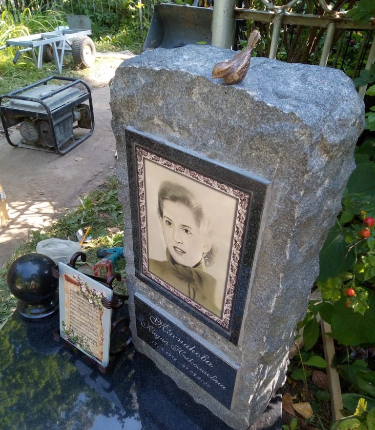 птичка бронзовая на памятник
