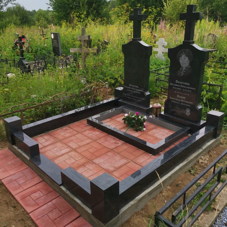 классический православный монумент 18420