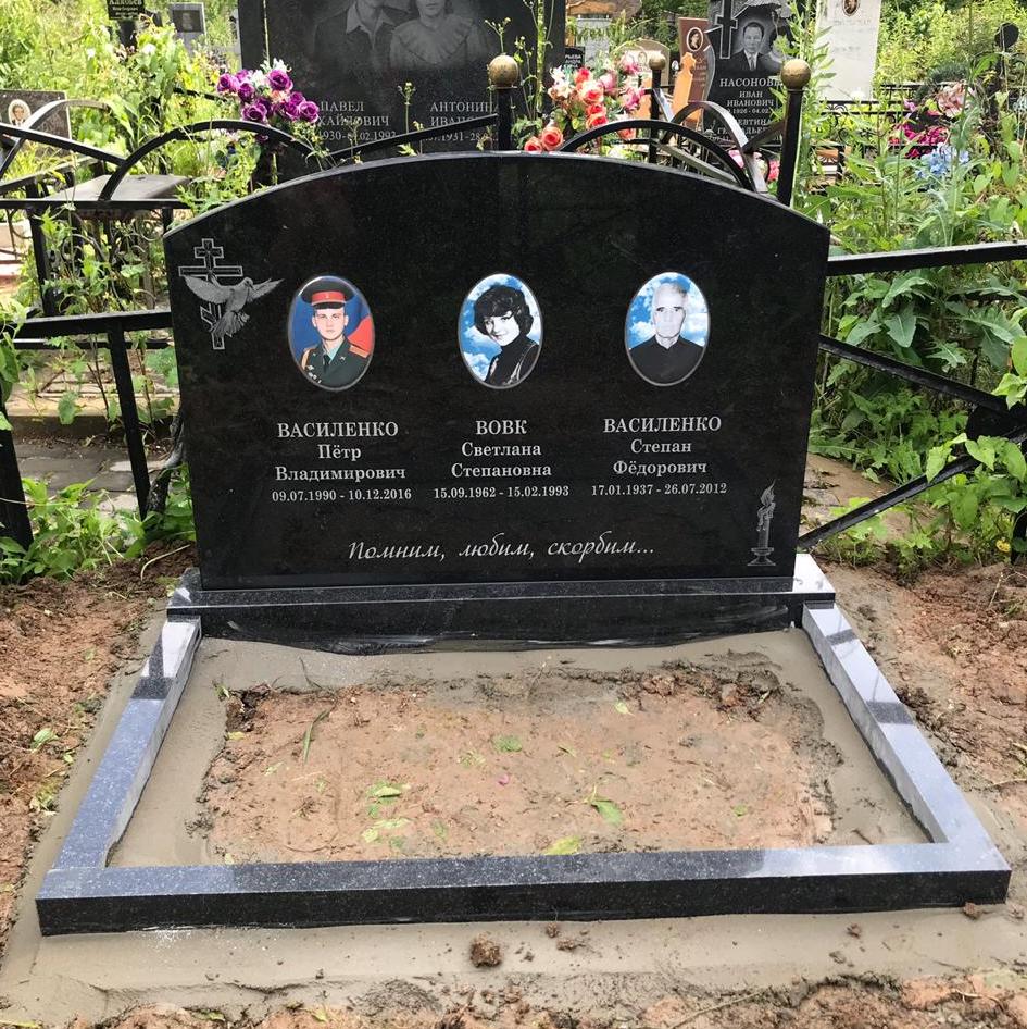 горизонтальное надгробие 15200