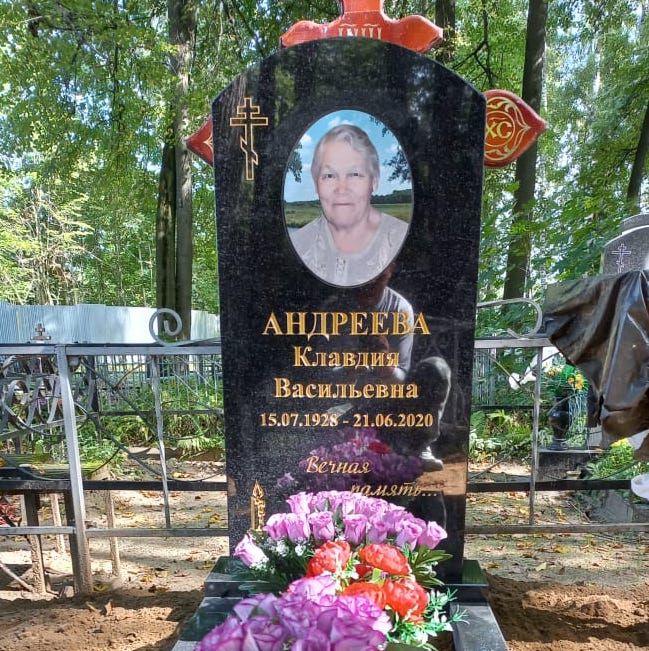 памятник из гранита овальный