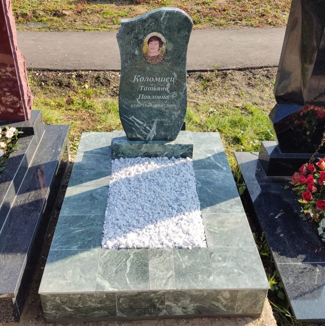 изящное надгробие на могилу 11320