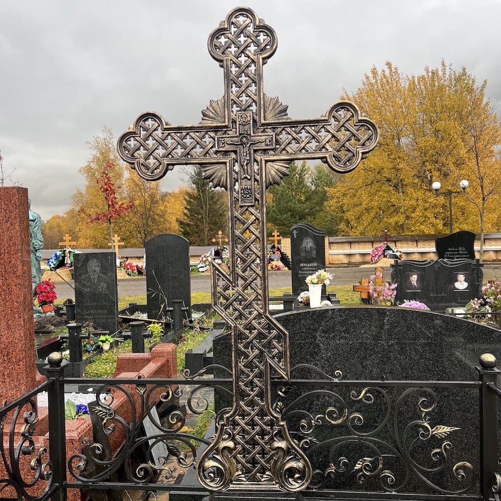 Крест чугунный 83015