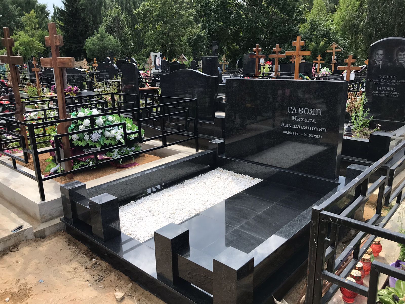 Семейный классический памятник 15000