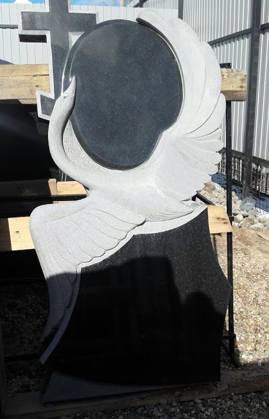 Памятник с лебедем и крестом на могилу