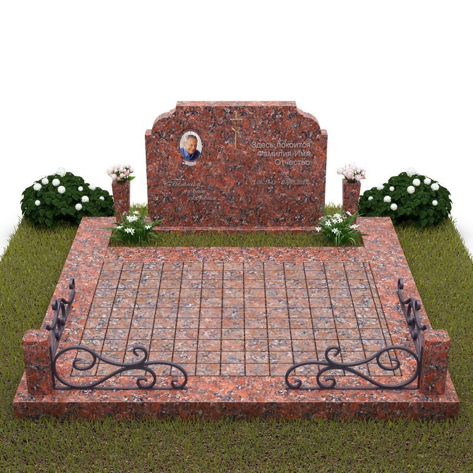 Горизонтальный памятник и брусчатка