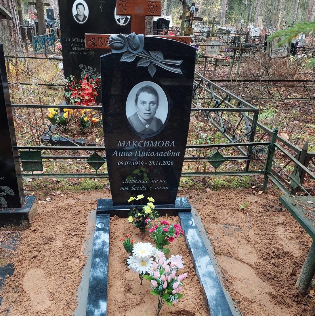фото на керамике овал на памятник