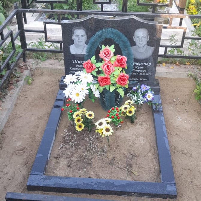 памятник семейный на троих 15503