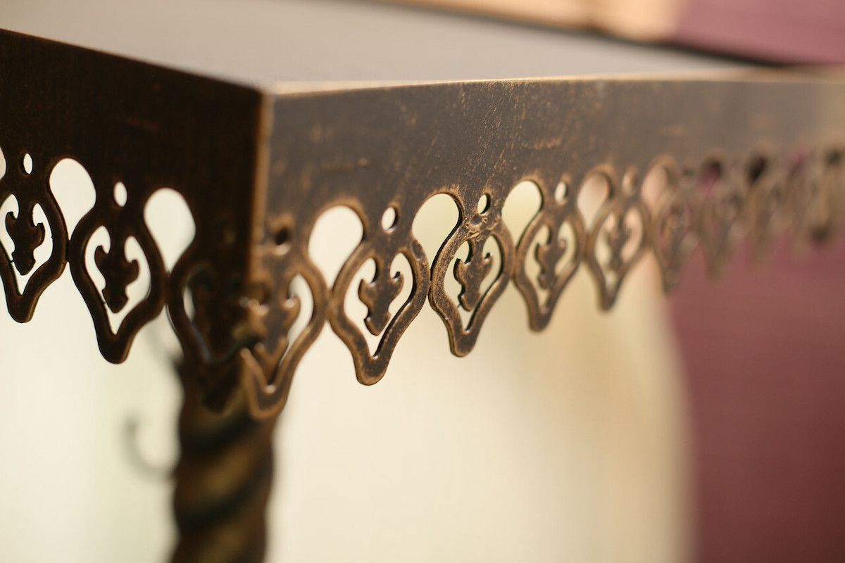 Столик ажурный чугунный на могилу