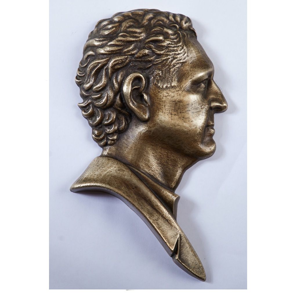 мемориальная доска из алюминия и бронзы