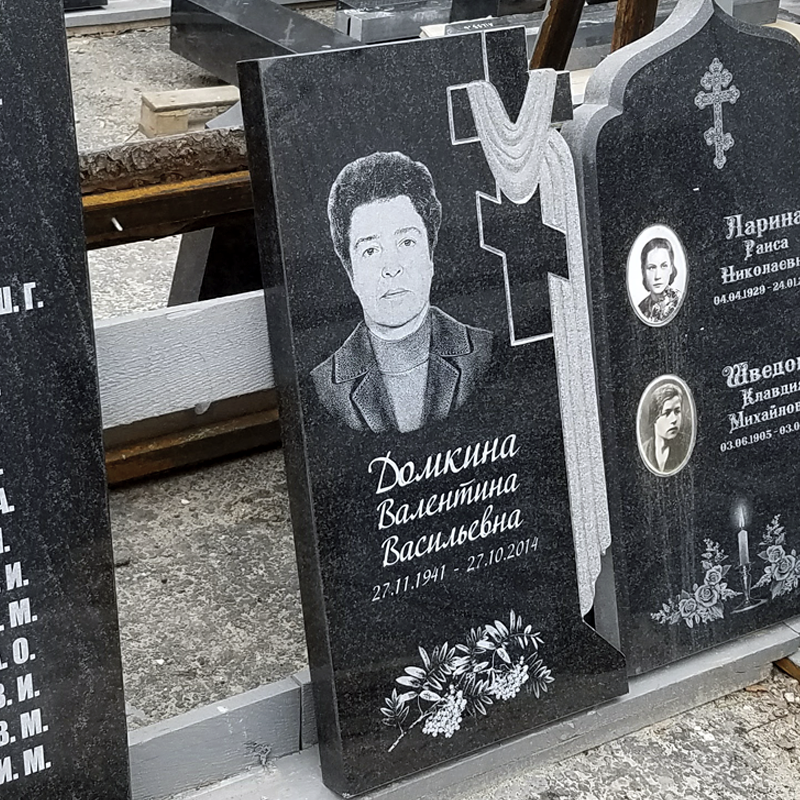 Надгробие для военного  - крест в драпировке