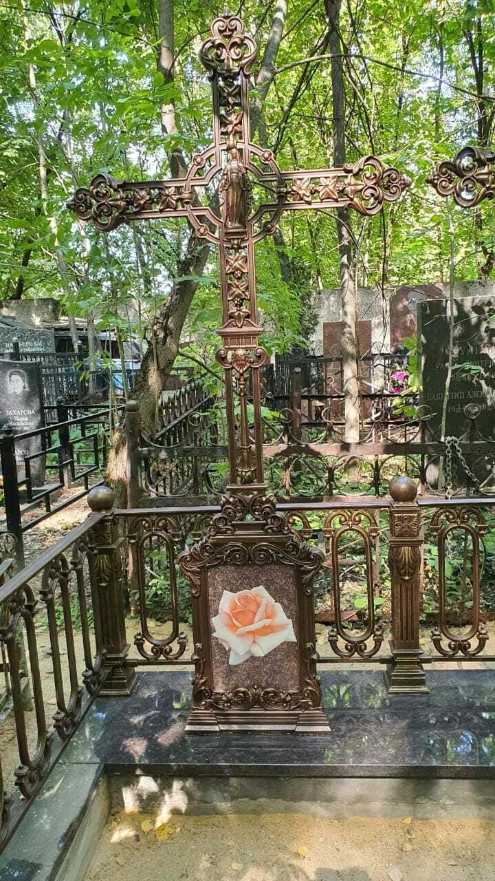 Крест из чугуна 83006