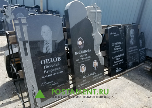 Фото резных памятников с крестом сбоку