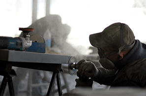 Изготовление памятника из серого мансуровского гранита