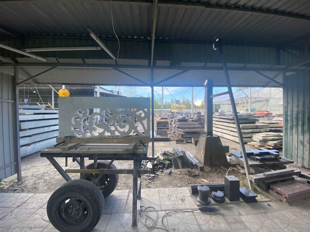 Фото с нашей гранитной мастерской