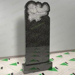 Памятник с голубями