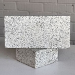 Облицовка бетонного основания брусчаткой. Расчет произведен для гранита Габбро Диабаз. Установка брусчатки включена в стоимость