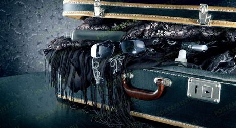 Что делать с личными вещами умершего: одеждой, фотографиями, украшениями