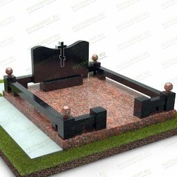 Семейный комплекс с гранитной оградой