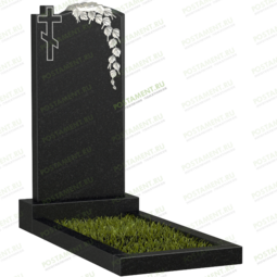 Памятник с веткой березы и крестом