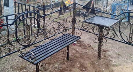 Кованые столы и лавки на могилу